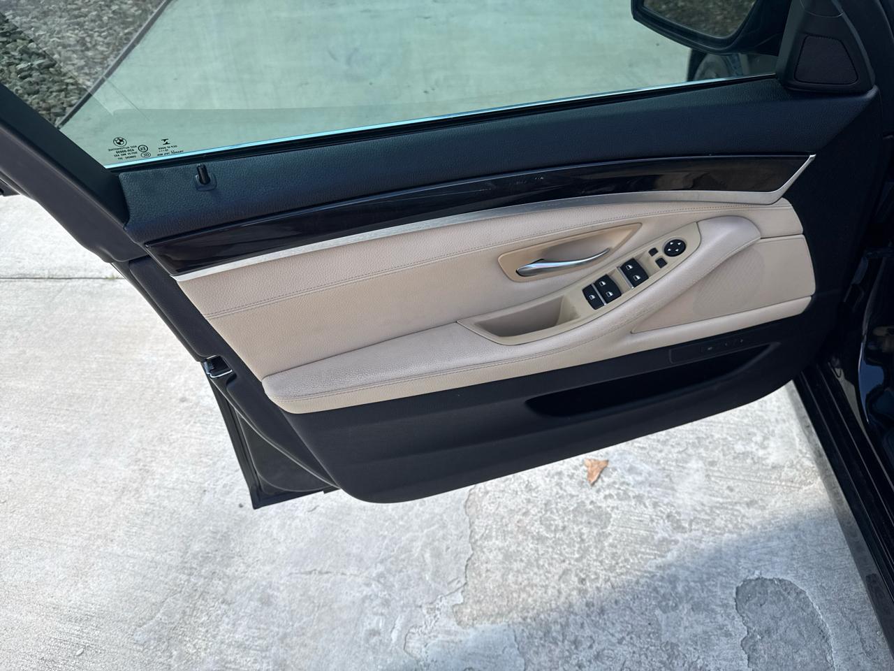 2016 BMW 5 Series 528i - Photo 12