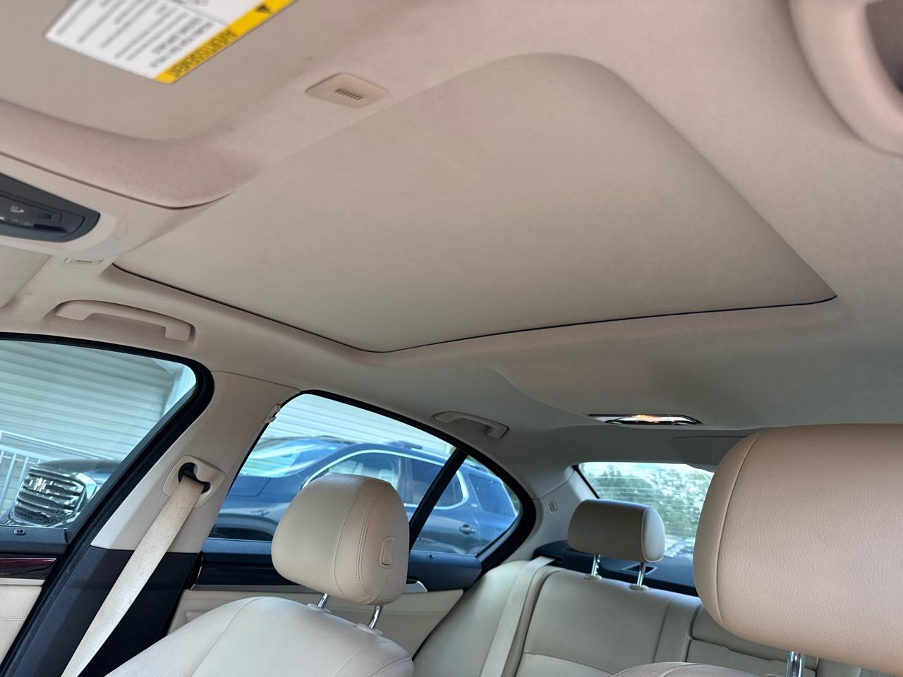 2016 BMW 5 Series 528i - Photo 14