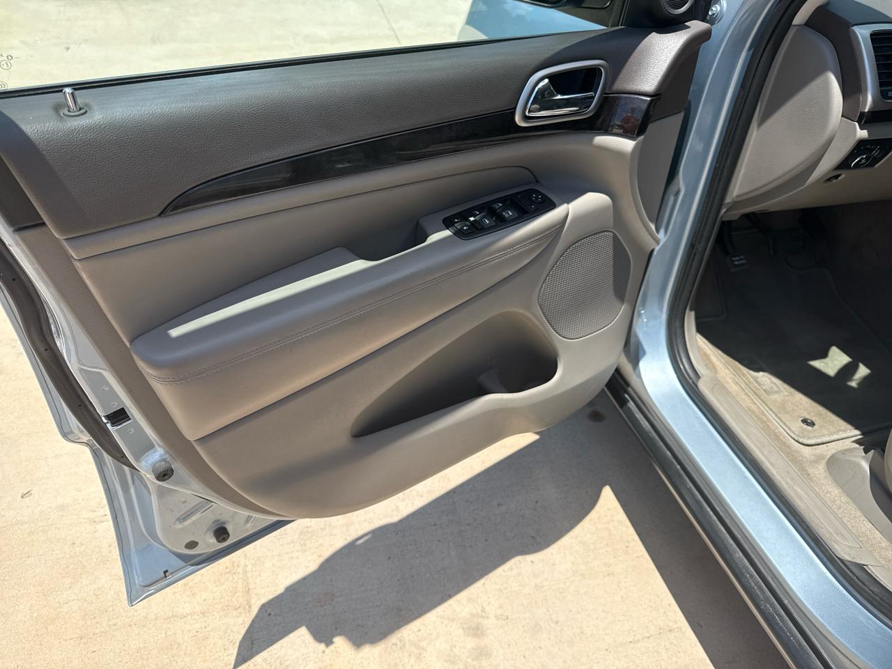 2013 Jeep Grand Cherokee Laredo - Photo 10