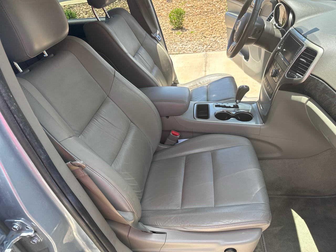 2013 Jeep Grand Cherokee Laredo - Photo 18