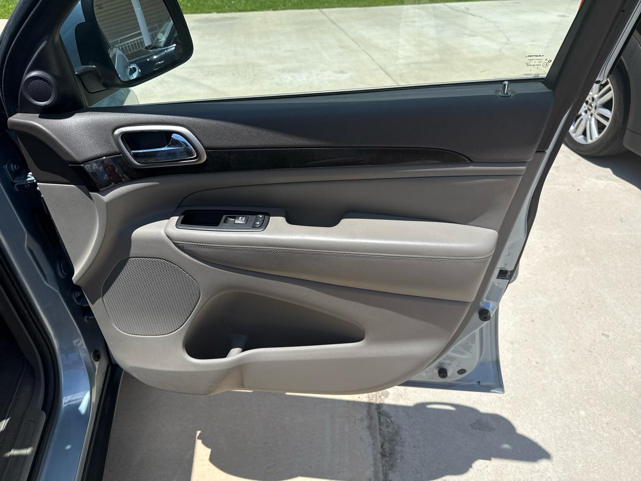 2013 Jeep Grand Cherokee Laredo - Photo 20