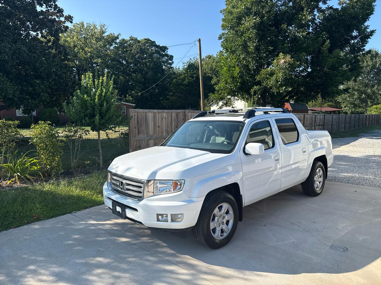 2014 Honda Ridgeline RTL w/ Leather