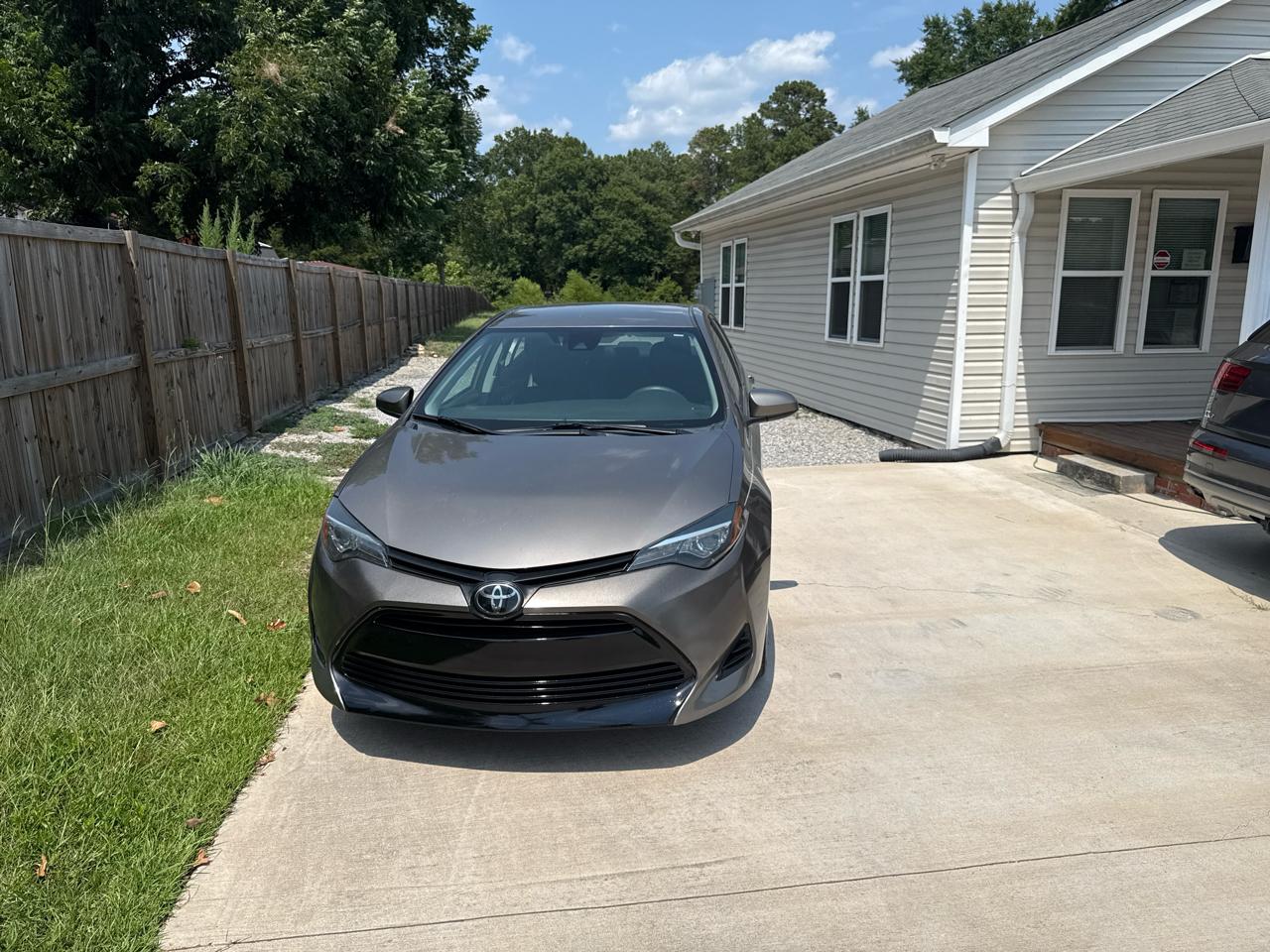 Toyota Corolla LE 2019
