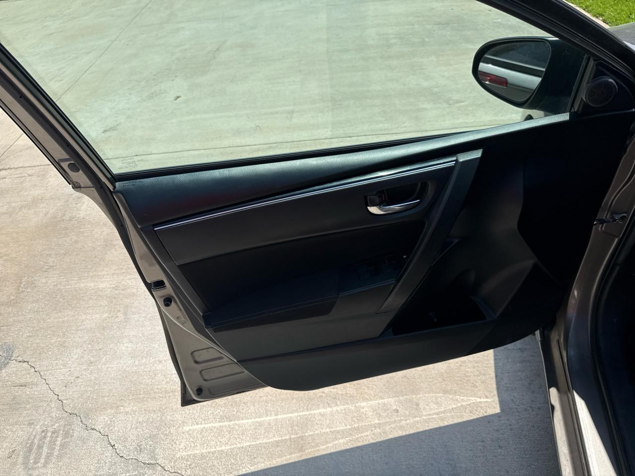 Toyota Corolla LE 2019