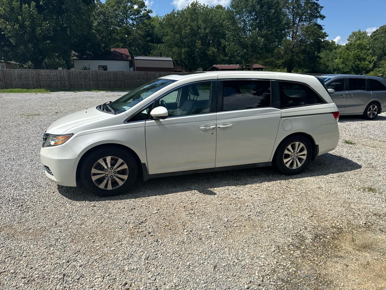 Honda Odyssey EX-L w/ DVD and Navigation 2015