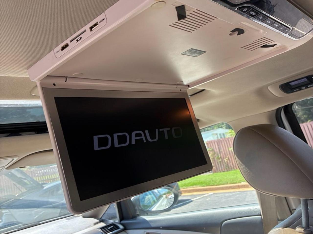 Honda Odyssey EX-L w/ DVD and Navigation 2015