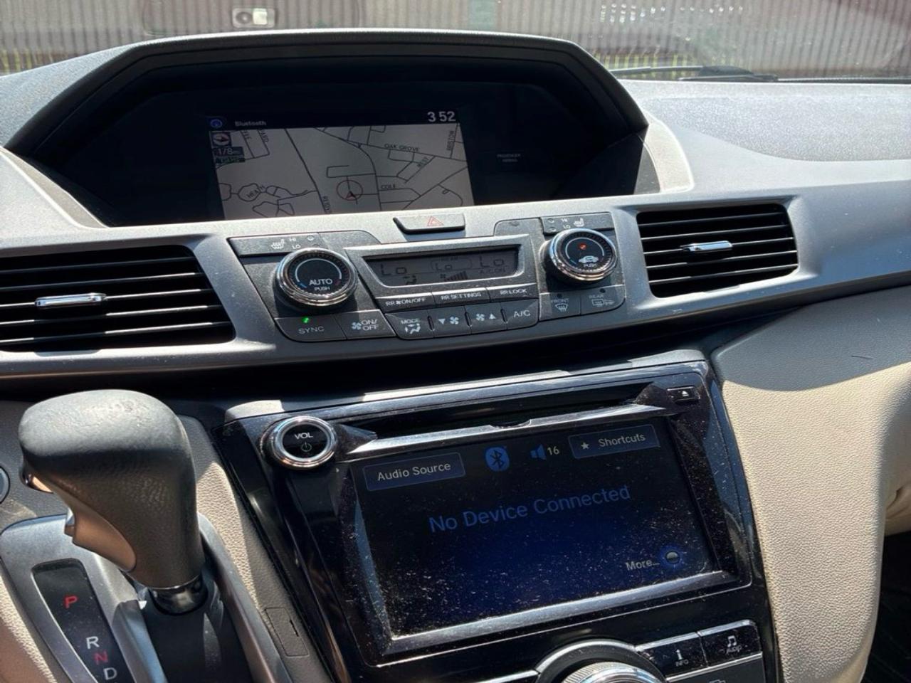 Honda Odyssey EX-L w/ DVD and Navigation 2015