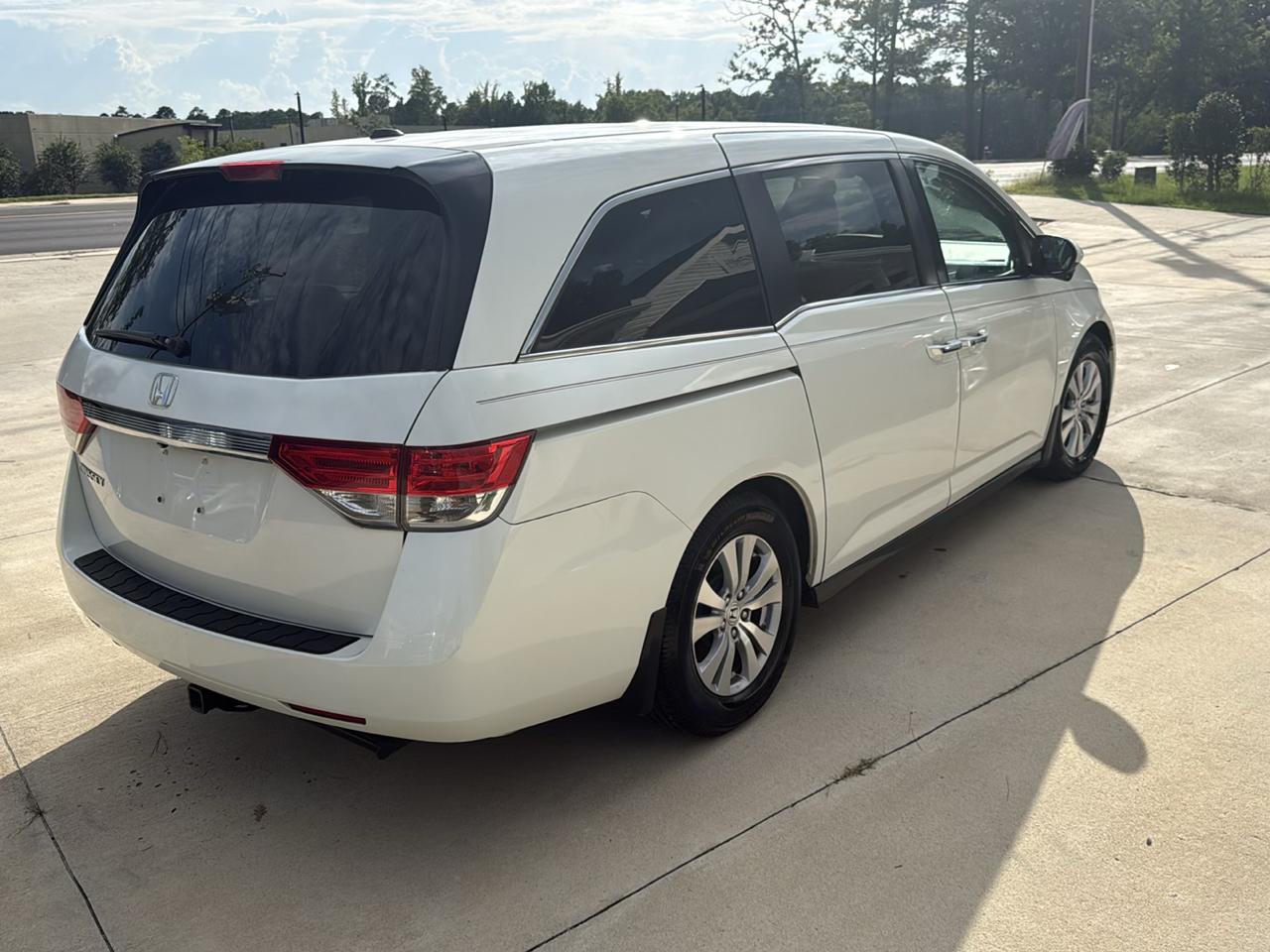 2015 Honda Odyssey EX-L - Photo 6