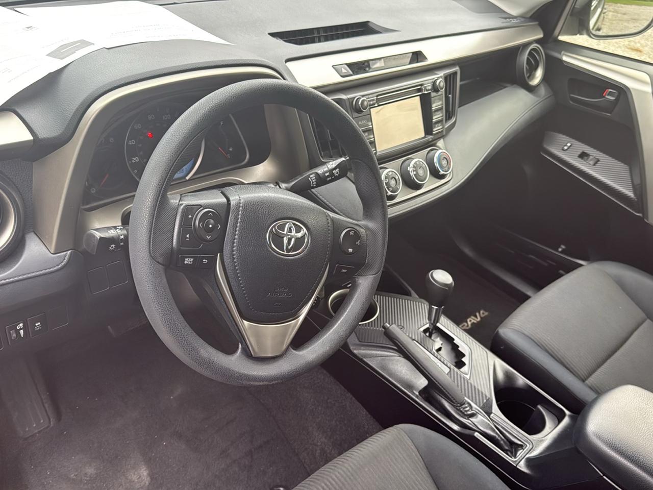 Toyota RAV4 LE FWD 2015