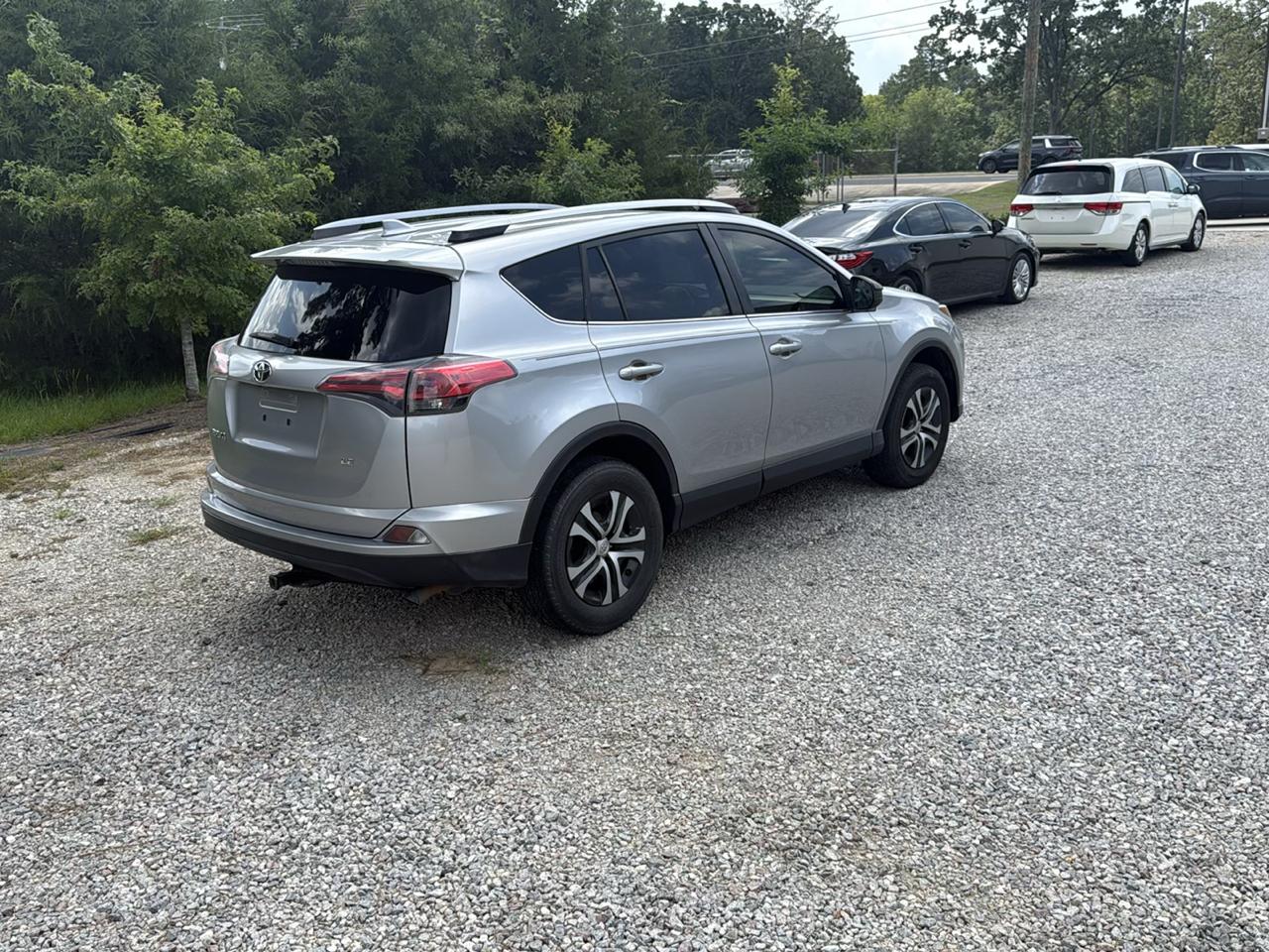 Toyota RAV4 LE FWD 2018