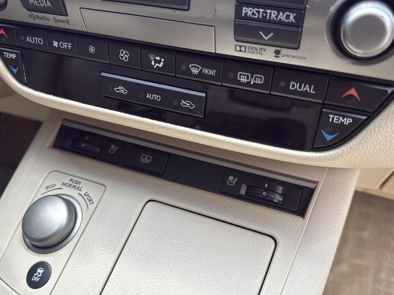 Lexus ES 350 Sedan 2015