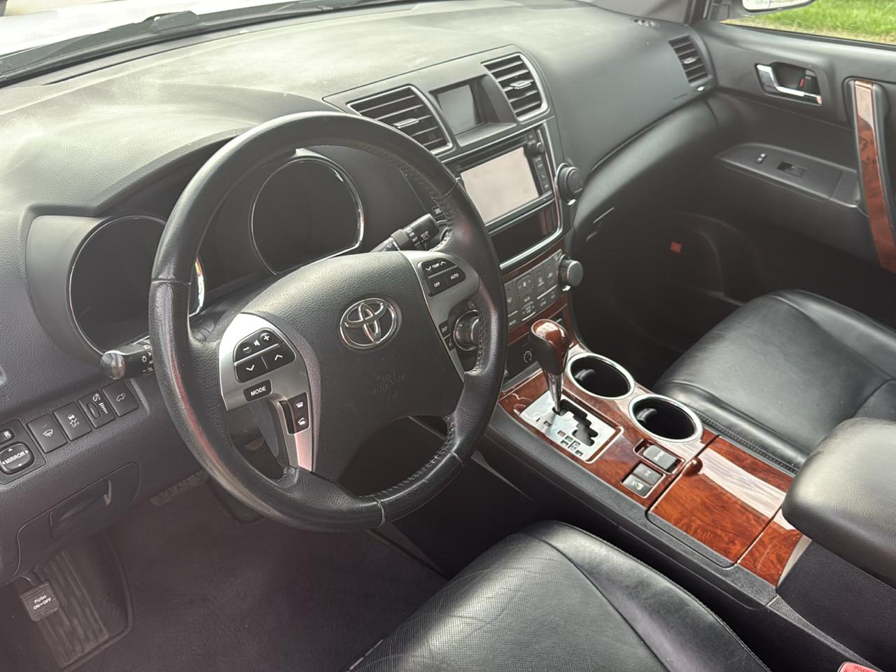 Toyota Highlander Limited 4WD 2013