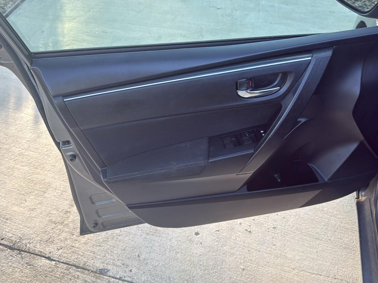 Toyota Corolla LE 2019