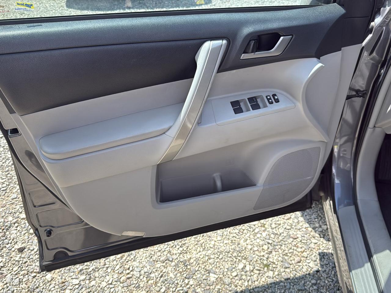 Toyota Highlander  2012
