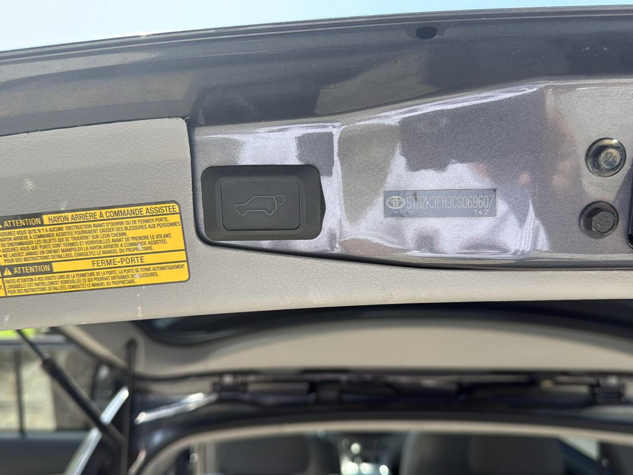 Toyota Highlander  2012