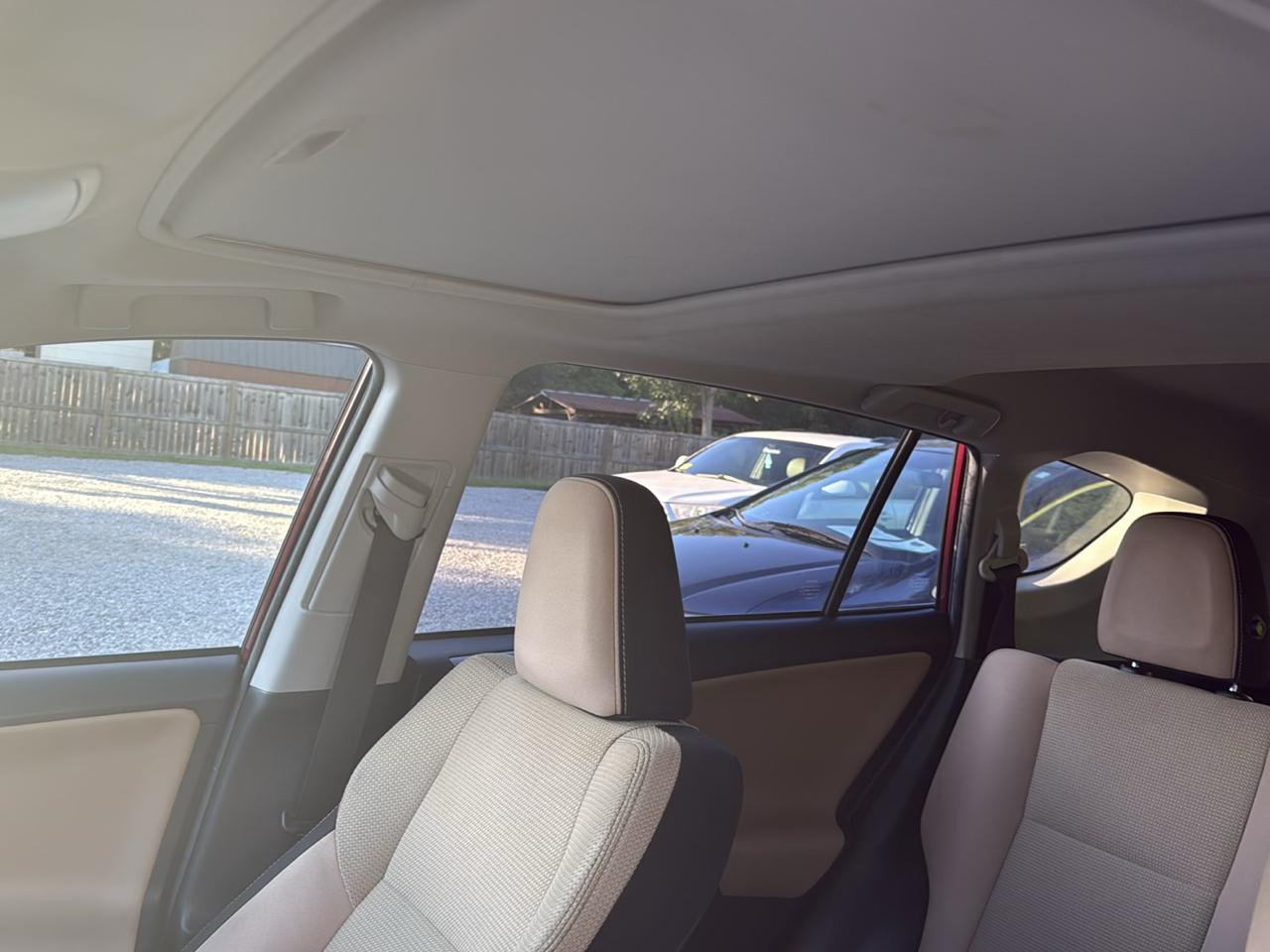 Toyota RAV4 XLE FWD 2018