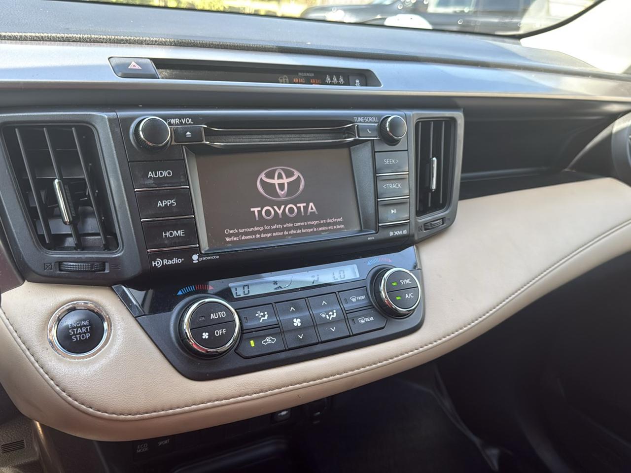 2018 Toyota RAV4 XLE - Photo 18