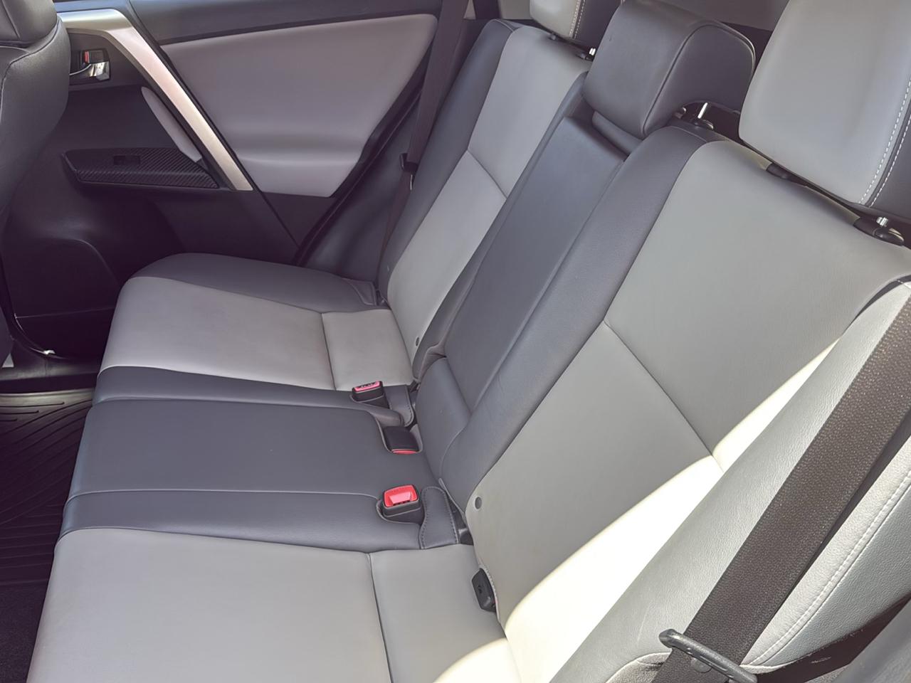 Toyota RAV4 Limited FWD 2015