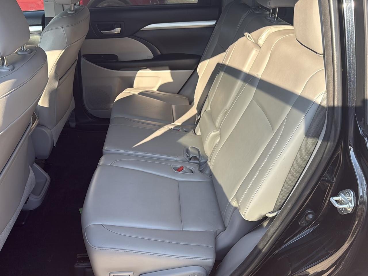 Toyota Highlander XLE FWD V6 2015