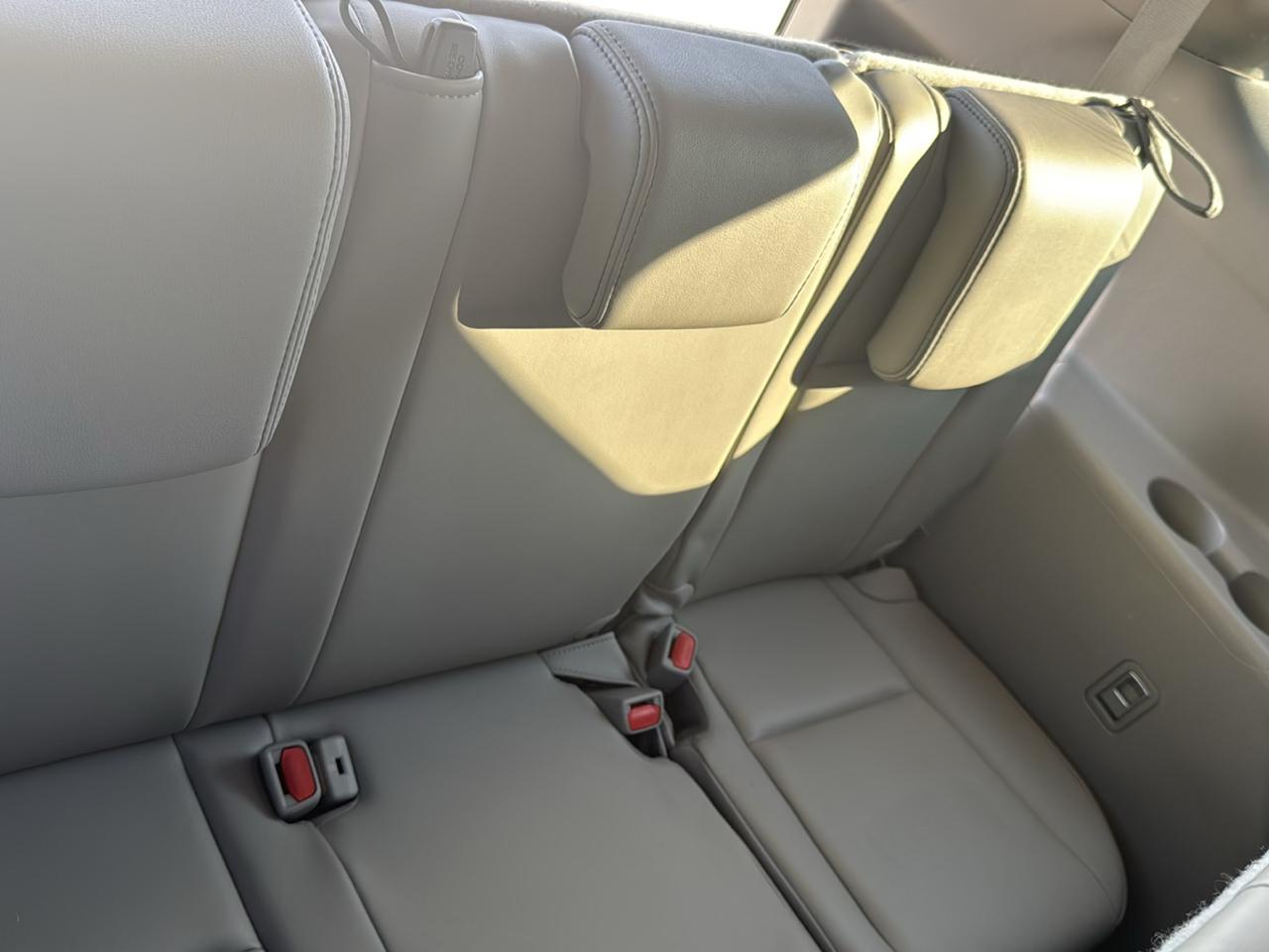 Toyota Highlander XLE FWD V6 2015