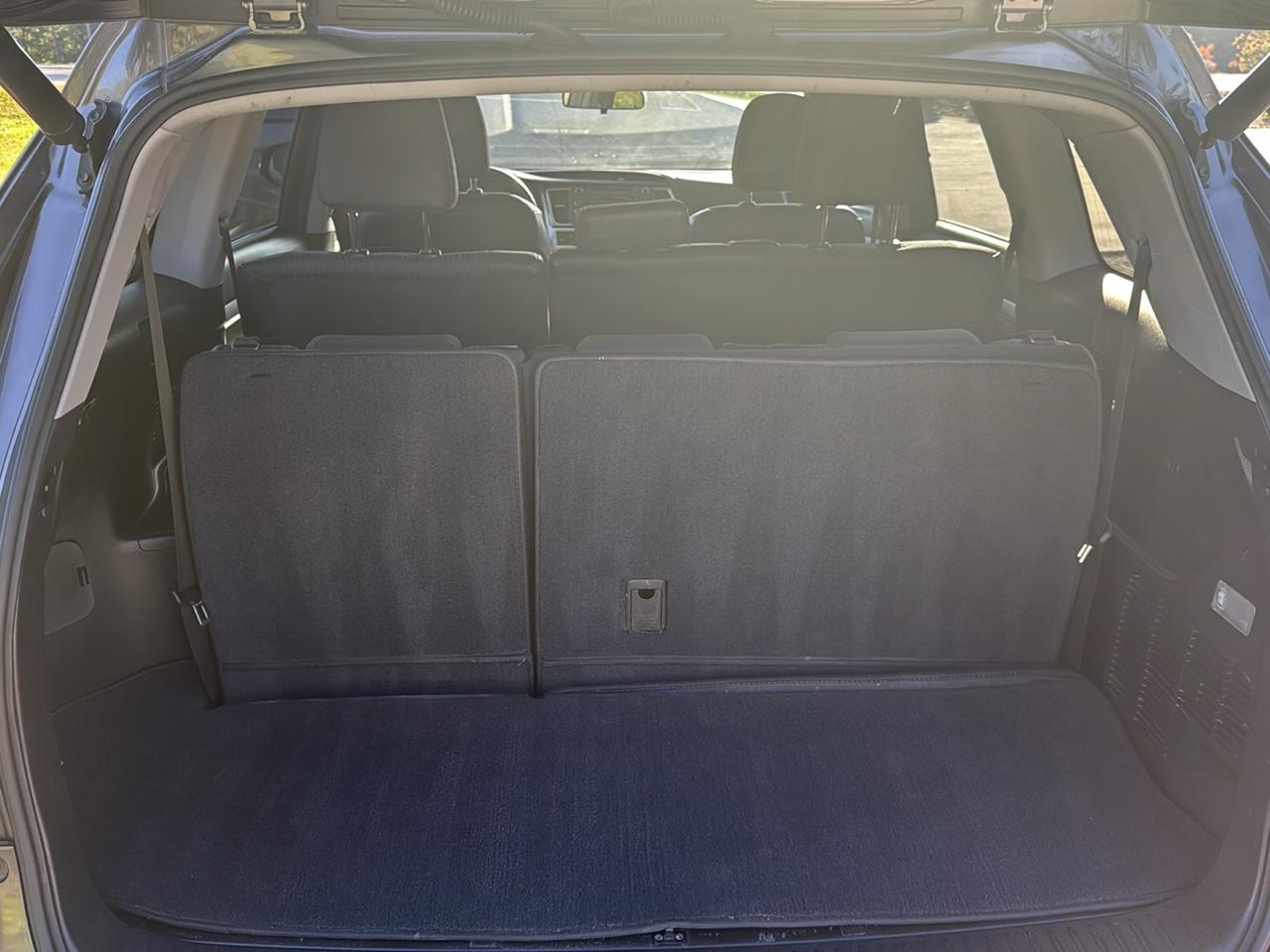 Toyota Highlander LE Plus FWD V6 2015