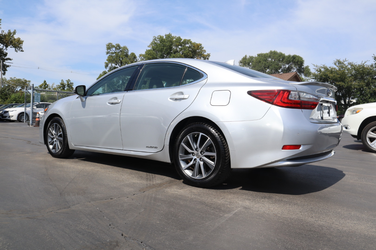 Lexus ES 300h Sedan 2017 Lexus ES 300h Sedan 2017
