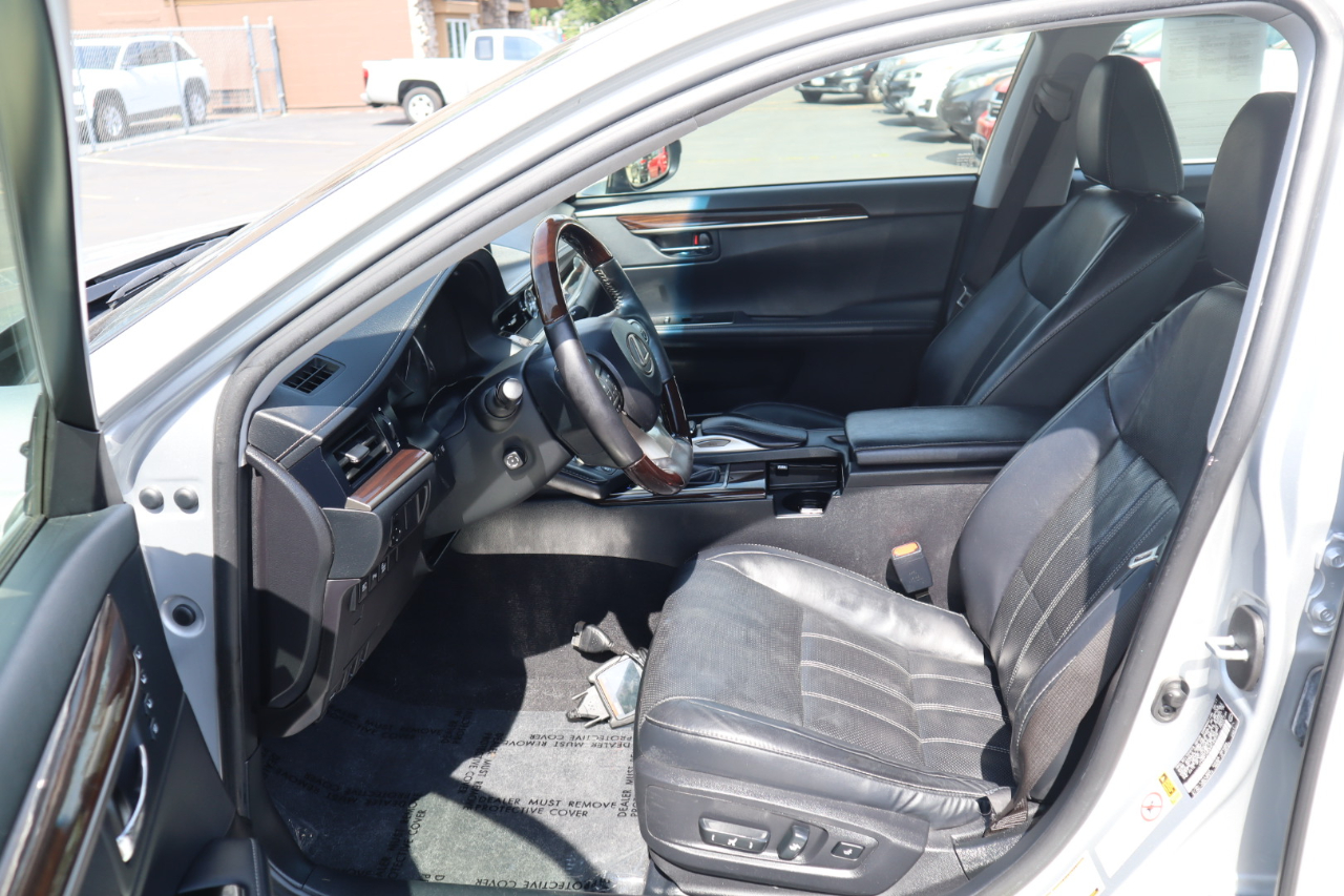 Lexus ES 300h Sedan 2017 Lexus ES 300h Sedan 2017