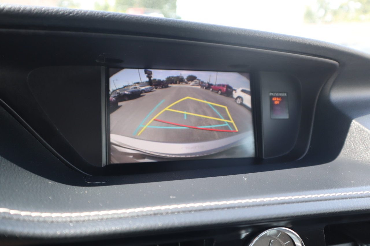 Lexus ES 300h Sedan 2017 Lexus ES 300h Sedan 2017