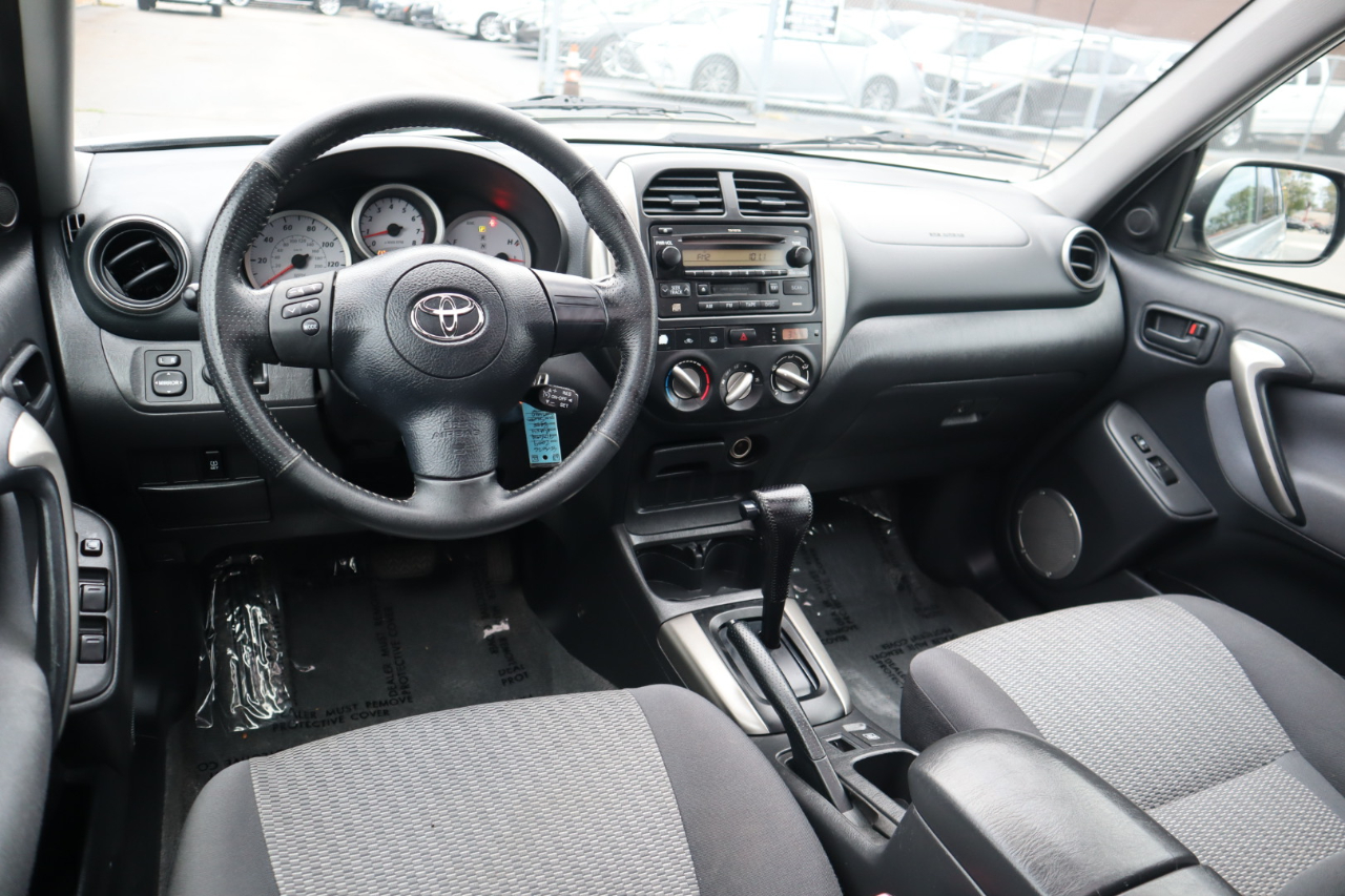 Toyota RAV4 4WD 2004 Toyota RAV4 4WD 2004