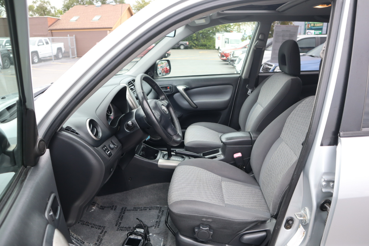 Toyota RAV4 4WD 2004 Toyota RAV4 4WD 2004