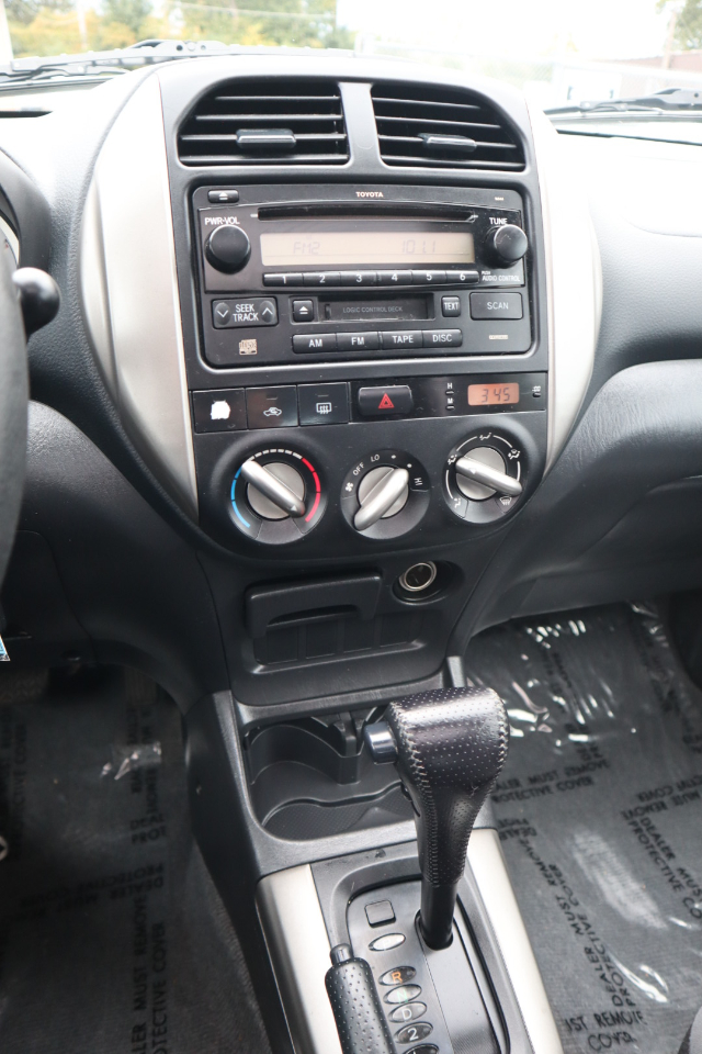 Toyota RAV4 4WD 2004 Toyota RAV4 4WD 2004
