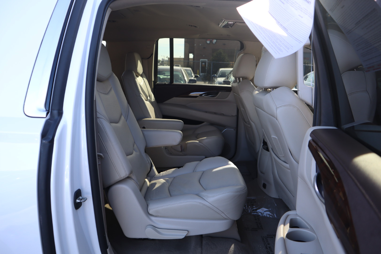 Cadillac Escalade ESV Premium 4WD 2016 Cadillac Escalade ESV Premium 4WD 2016
