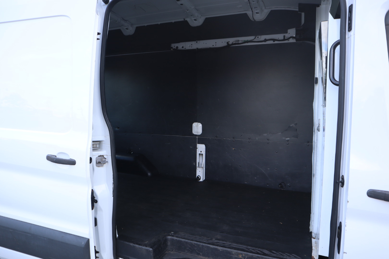 Ford Transit 350 Van High Roof w/Sliding Pass. 148-in. WB 2015 Ford Transit 350 Van High Roof w/Sliding Pass. 148-in. WB 2015