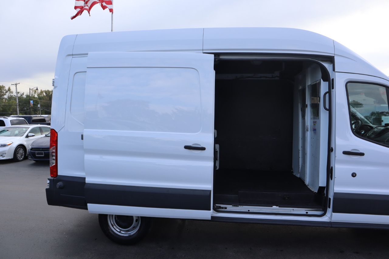 Ford Transit 350 Van High Roof w/Sliding Pass. 148-in. WB 2015 Ford Transit 350 Van High Roof w/Sliding Pass. 148-in. WB 2015