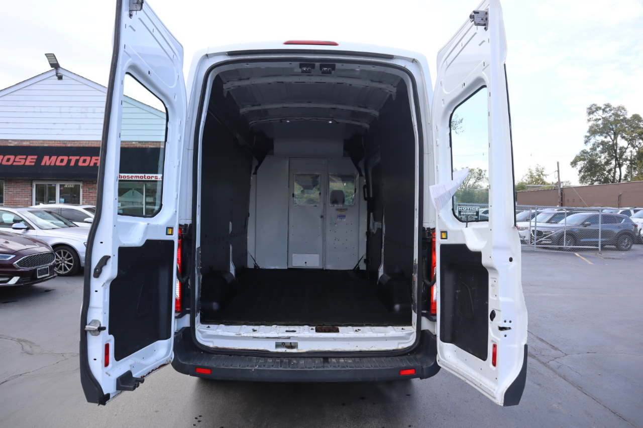 Ford Transit 350 Van High Roof w/Sliding Pass. 148-in. WB 2015 Ford Transit 350 Van High Roof w/Sliding Pass. 148-in. WB 2015