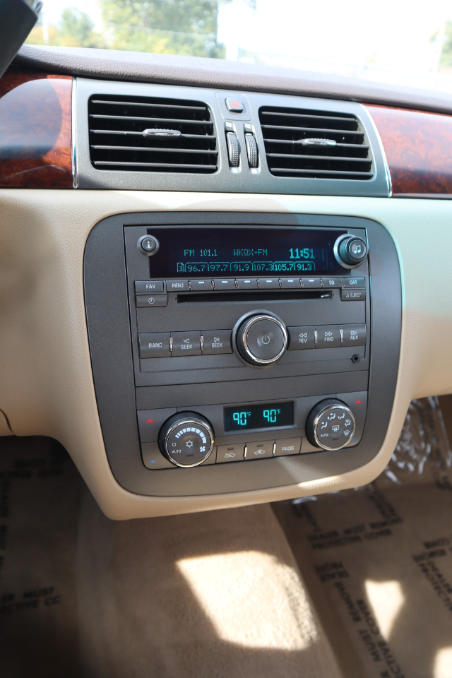 Buick Lucerne CXL 2010 Buick Lucerne CXL 2010