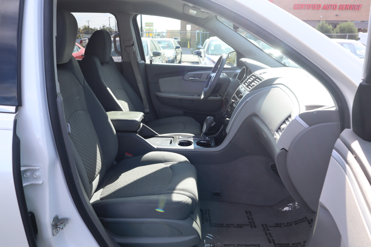 Chevrolet Traverse LT AWD 2012 Chevrolet Traverse LT AWD 2012