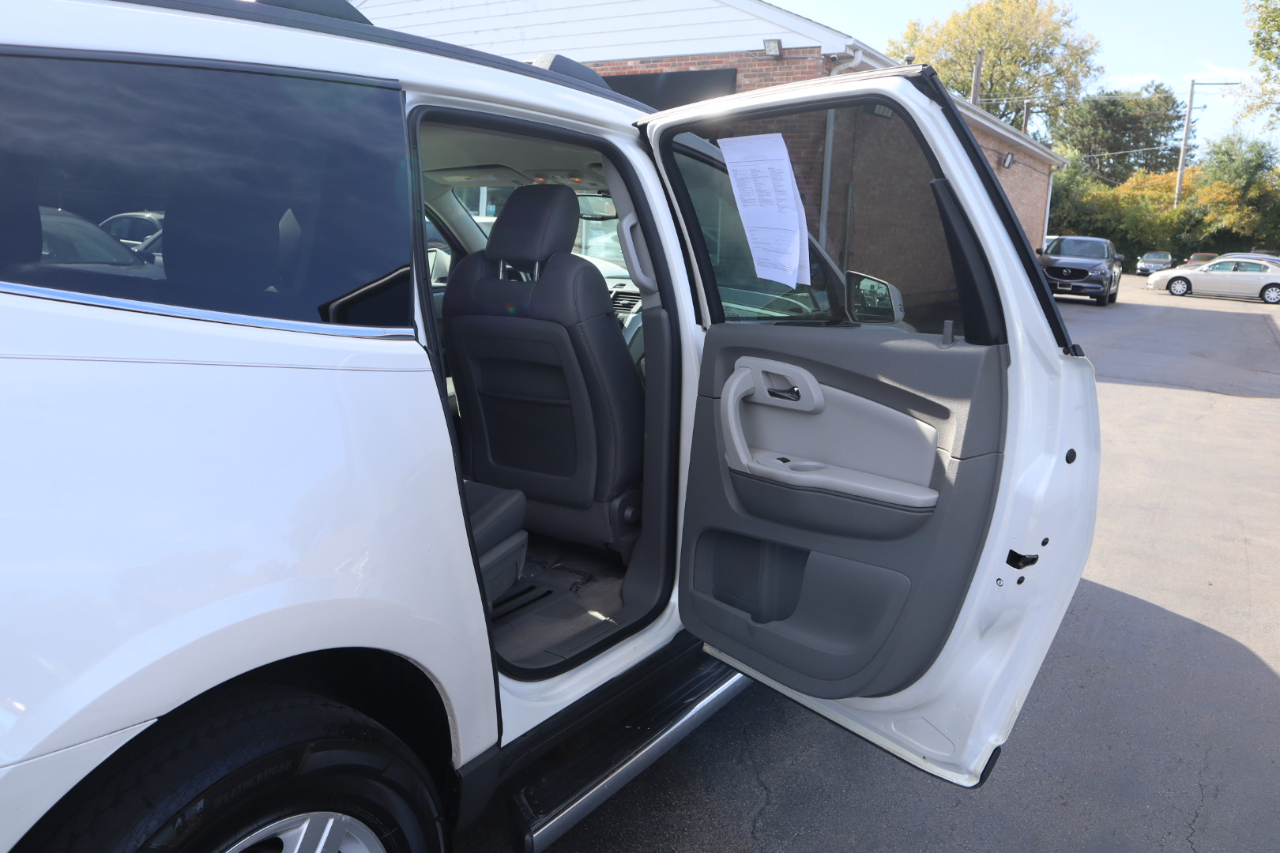 Chevrolet Traverse LT AWD 2012 Chevrolet Traverse LT AWD 2012