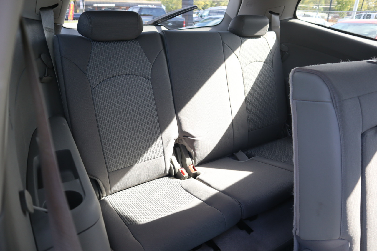 Chevrolet Traverse LT AWD 2012 Chevrolet Traverse LT AWD 2012