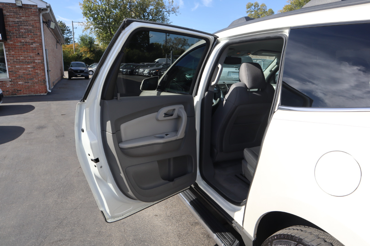 Chevrolet Traverse LT AWD 2012 Chevrolet Traverse LT AWD 2012