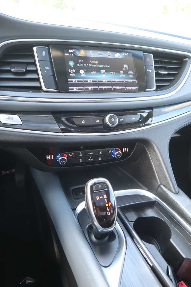 Buick Enclave Essence AWD 2018 Buick Enclave Essence AWD 2018