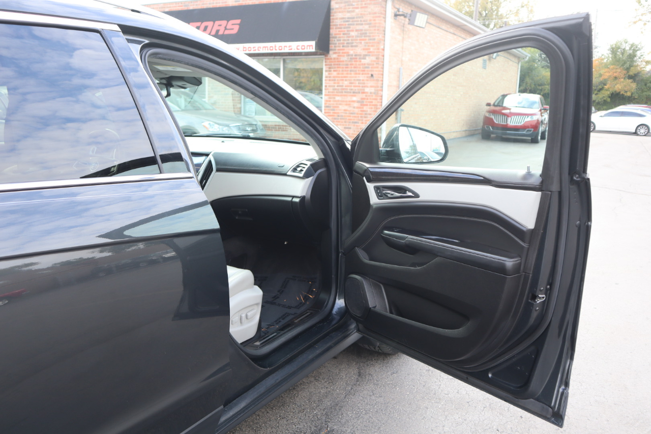 Cadillac SRX Luxury Collection AWD 2015 Cadillac SRX Luxury Collection AWD 2015