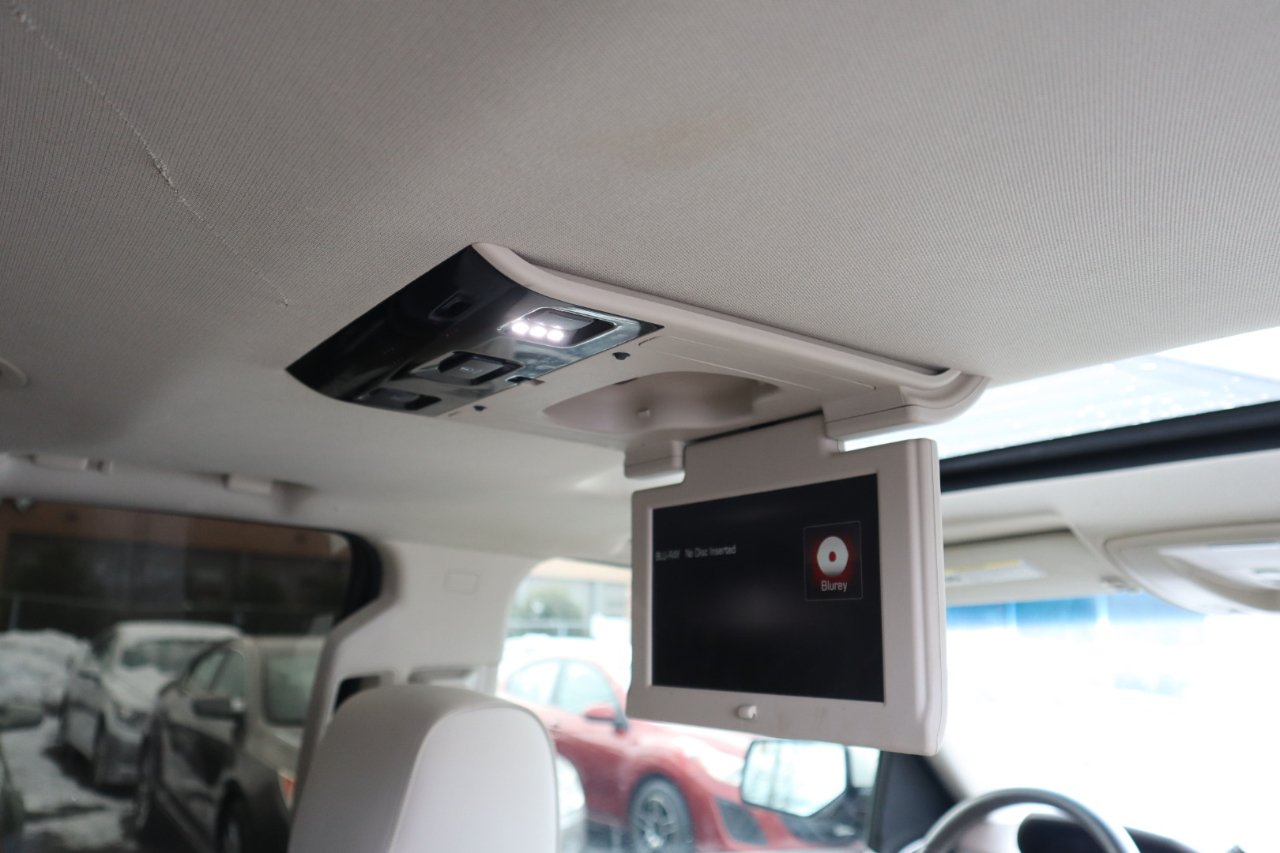 GMC Yukon Denali 4WD 2015