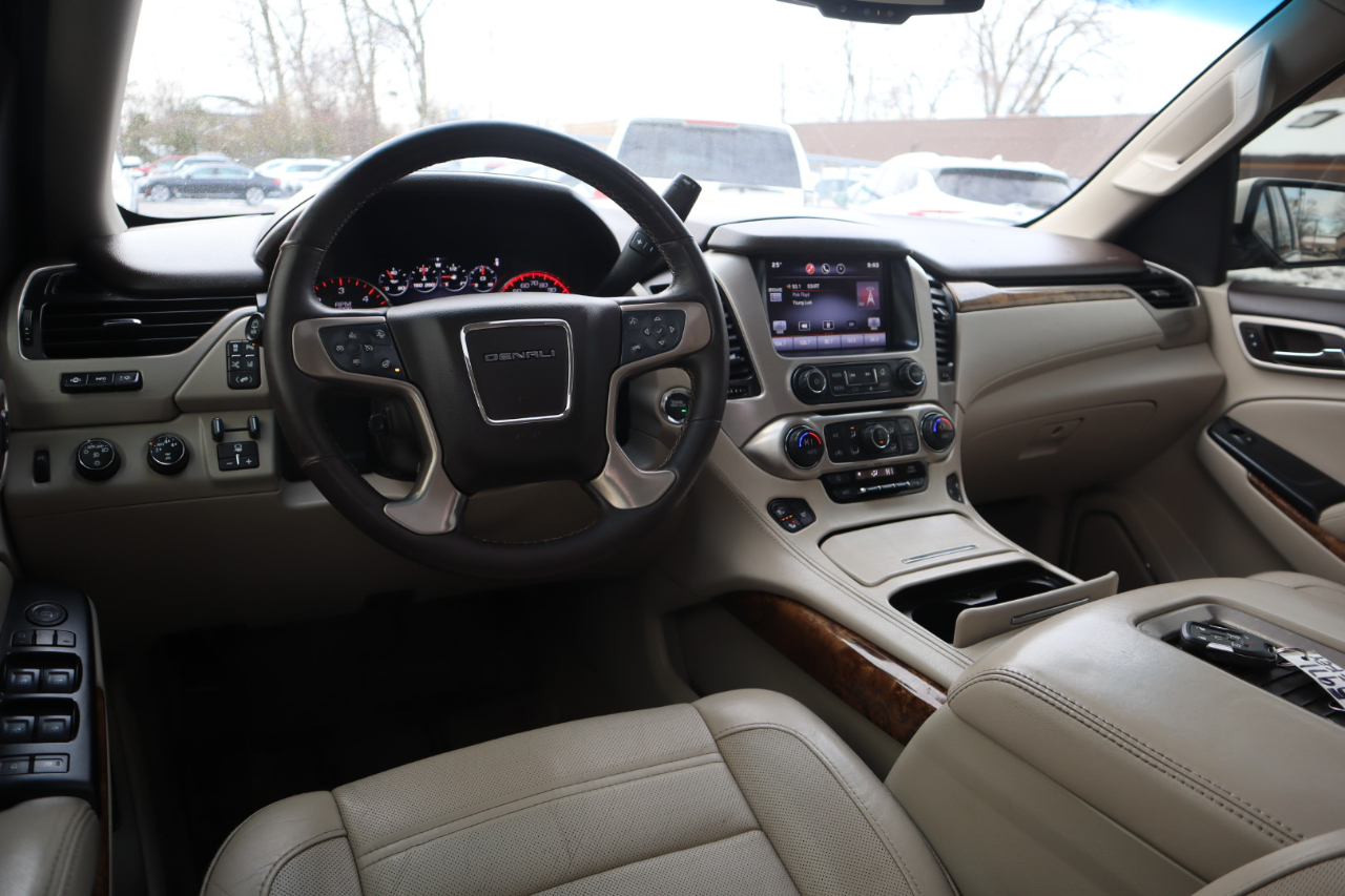 GMC Yukon Denali 4WD 2015