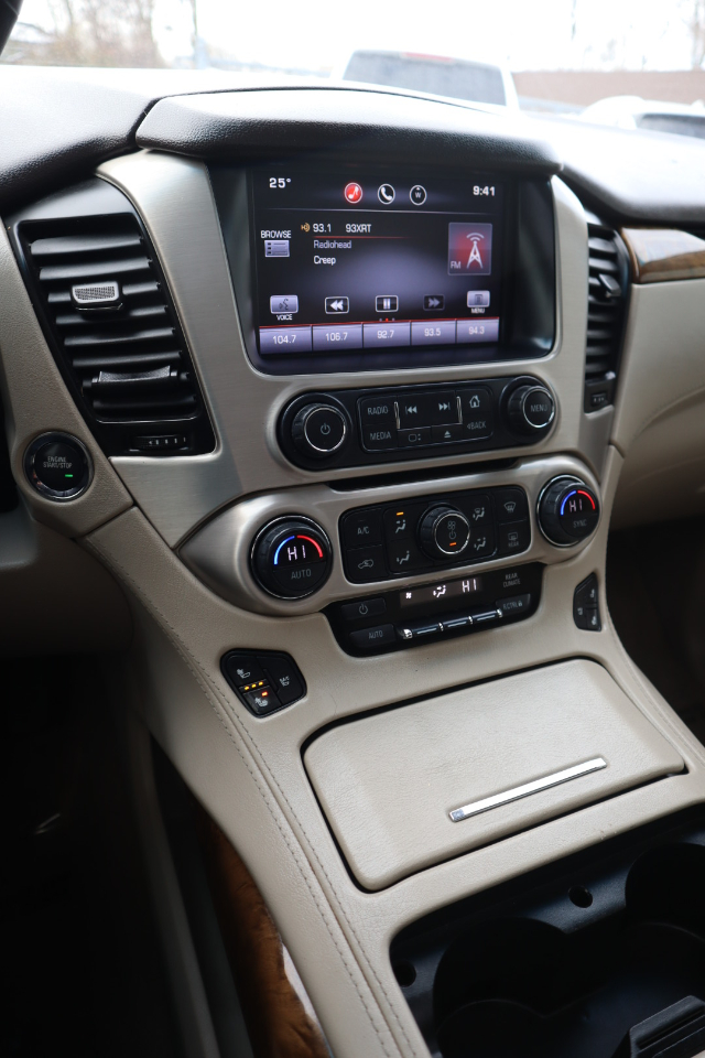 GMC Yukon Denali 4WD 2015