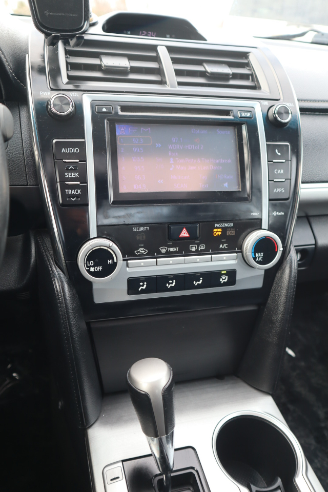 Toyota Camry SE 2012