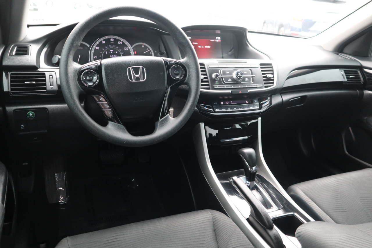 Honda Accord LX Sedan CVT 2016