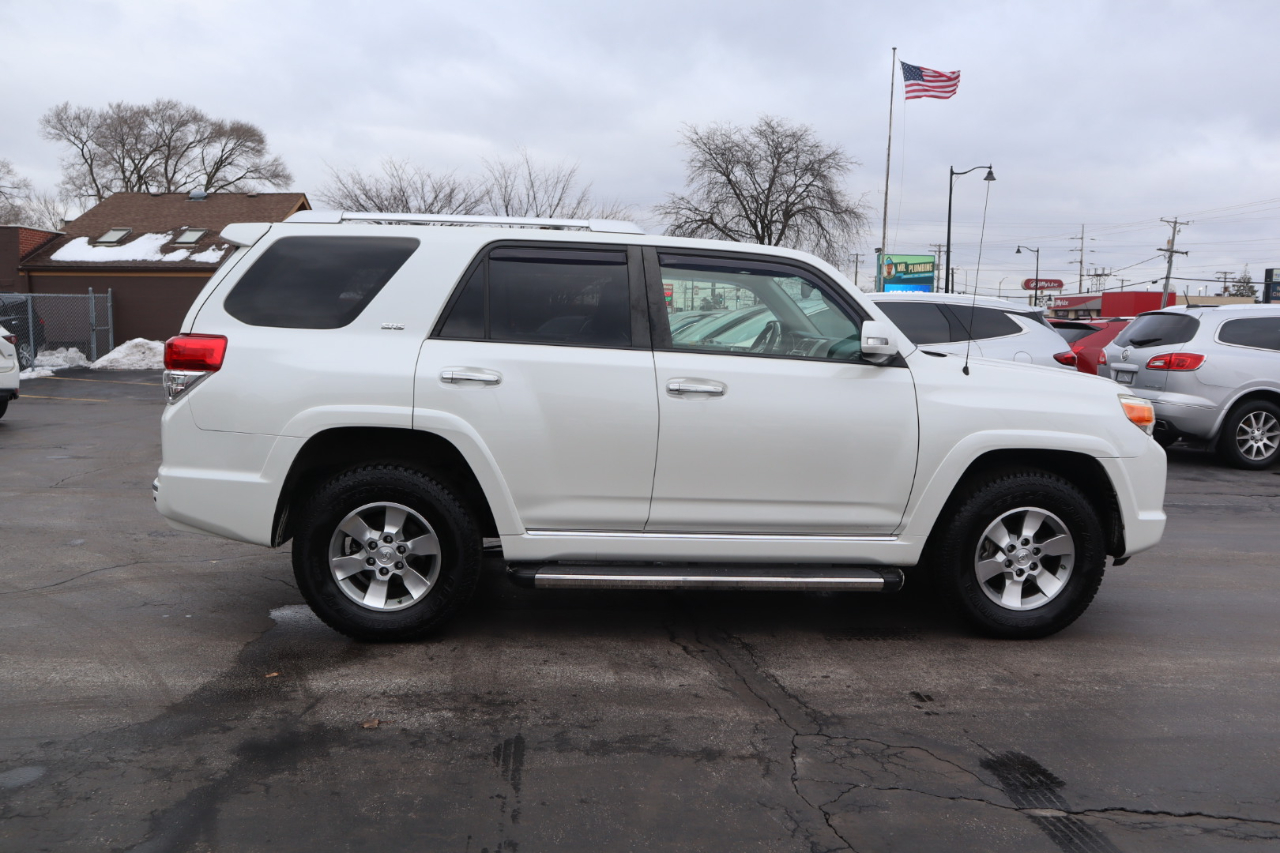 Toyota 4Runner SR5 4WD 2013