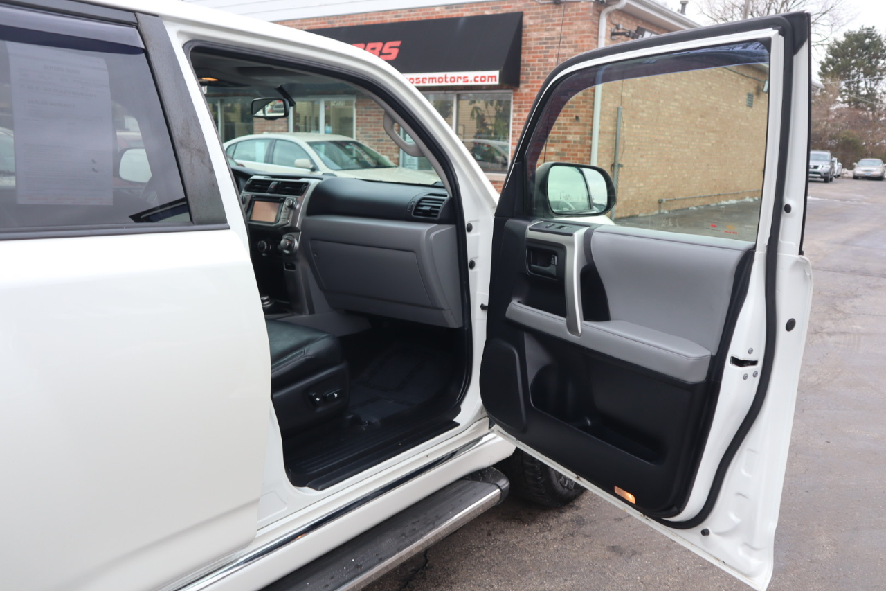 Toyota 4Runner SR5 4WD 2013