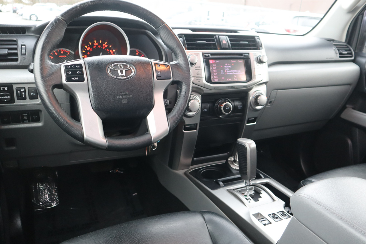 Toyota 4Runner SR5 4WD 2013